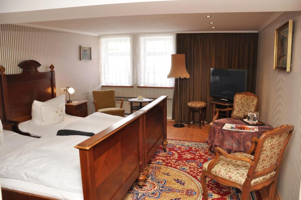 Hotel Goldene Sonne อาร์นชตัดท์ ห้อง รูปภาพ